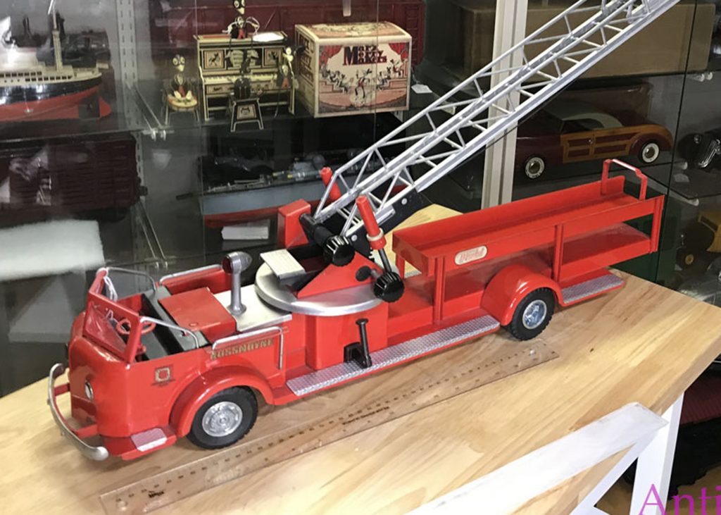 Shining Red Doepke Firetruck aka Ladder Truck Rossmoyne for sale