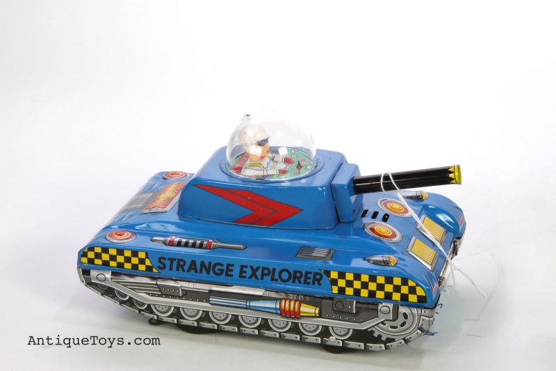 Daishin Battery Op. "Strange Explorer" Tin Lithographed King Kong and Japanese Tank <FONT COLOR="ff000 ">*SOLD*</font> - Image 2