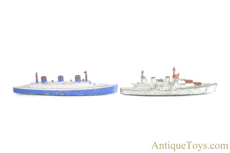 TootsieToy Diecast Ships Set of 4 <FONT COLOR="ff000 ">*SOLD*</font> - Image 3