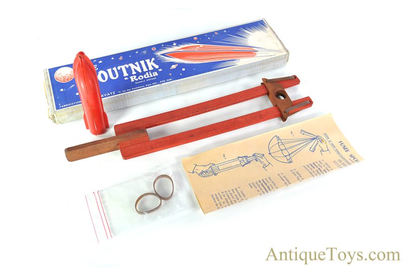 S. Bogavatz Wooden "Fusée Spoutnik-Rodia" French Sputnik Rocket Model in Box <FONT COLOR="ff000 ">*SOLD*</font> - Image 2