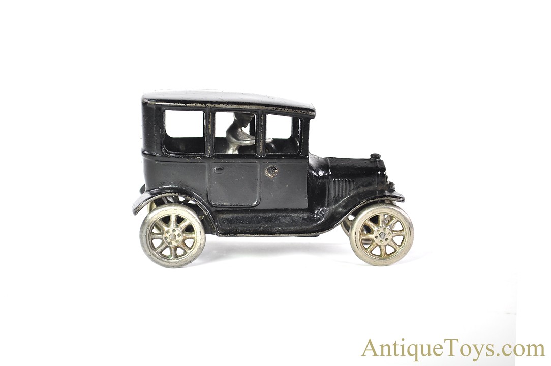 Arcade ca. 1920s Cast Iron Ford Model T 