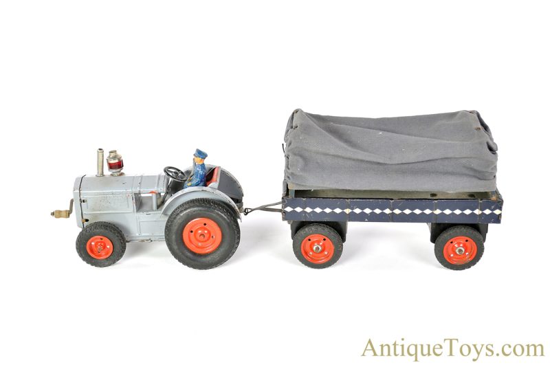 Gama Toys ca. 1937 Tin Lithographed Clockwork 78/2 Tractor with Covered Trailer in Box German Toy for Sale <FONT COLOR="ff000 ">*SOLD*</font> - Image 3