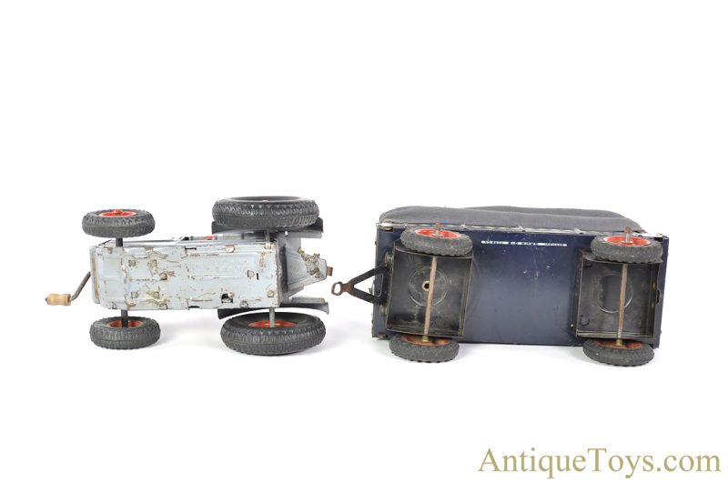 Gama Toys ca. 1937 Tin Lithographed Clockwork 78/2 Tractor with Covered Trailer in Box German Toy for Sale <FONT COLOR="ff000 ">*SOLD*</font> - Image 4