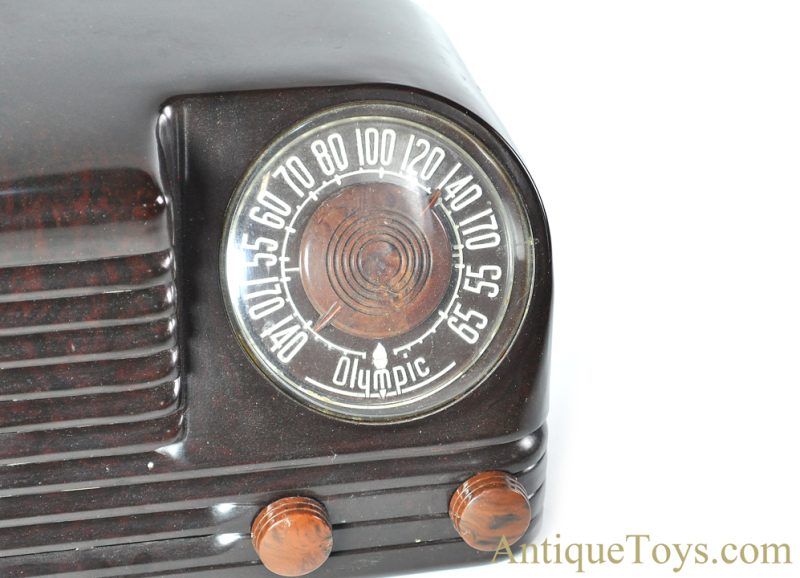 Olympic Radio ca. 1946 Model 6-501W-U Walnut Bakelite 5 Tube Radio <FONT COLOR="ff000 ">*SOLD*</font> - Image 8