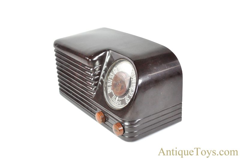 Olympic Radio ca. 1946 Model 6-501W-U Walnut Bakelite 5 Tube Radio <FONT COLOR="ff000 ">*SOLD*</font> - Image 6