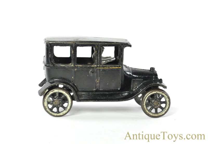 Arcade ca. 1920s Cast Iron Ford Model T "Fordor Sedan" <FONT COLOR="ff000 ">*SOLD*</font>