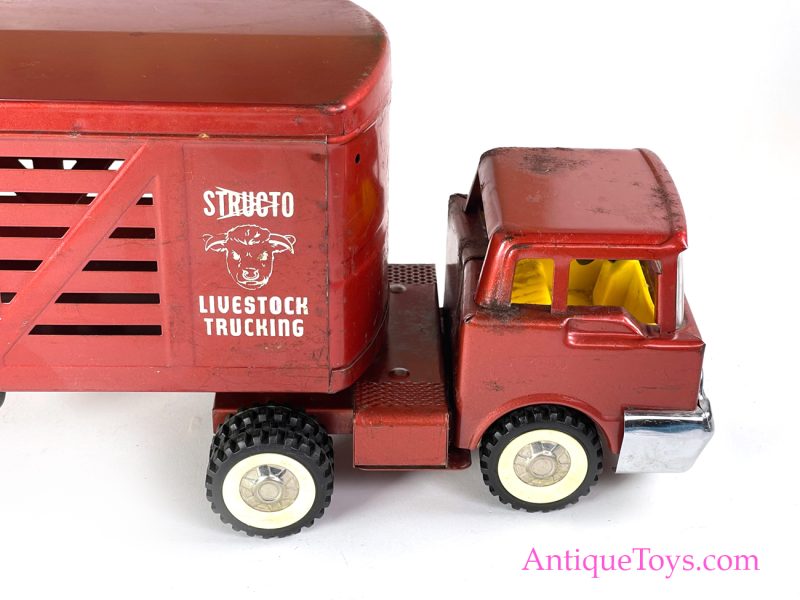 Structo Manufacturing Co. Pressed Steel #503 Cattle Transport "Livestock Trucking" in Box <FONT COLOR="ff000 ">*SOLD*</font> - Image 2