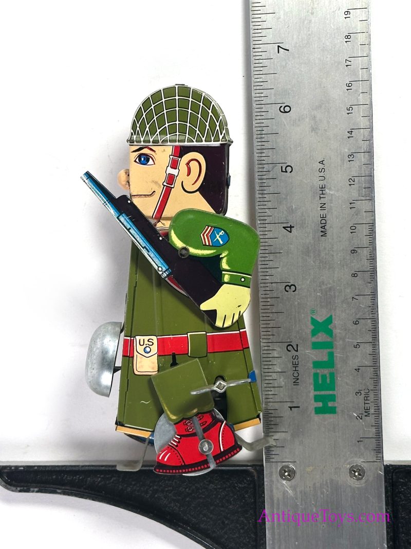 Yonezawa Vintage ca. 1960s Tin Lithographed Windup "Mechanical Soldier on Parade: Army" <FONT COLOR="ff000 ">*SOLD*</font> - Image 11