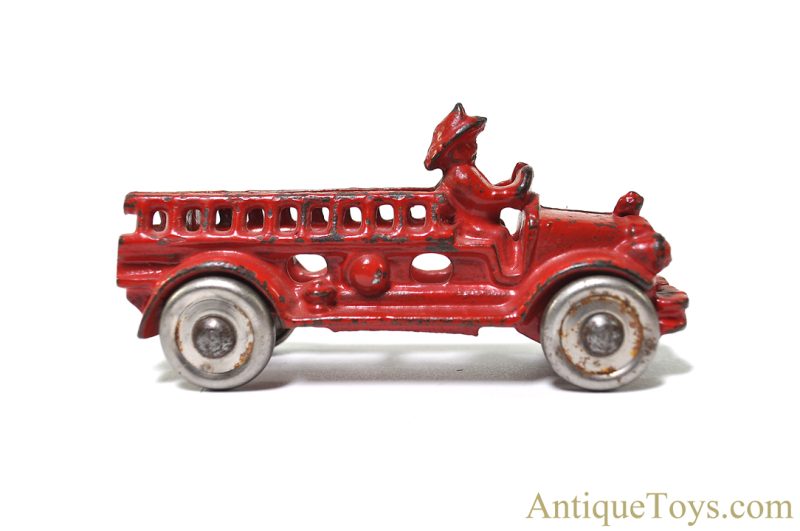 A.C. Williams Cast Iron Hook & Ladder Fire Truck 4.75" <FONT COLOR="ff000 ">*SOLD*</font>