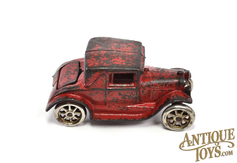 Arcade ca. 1930’s Cast Iron No. 116X Ford Coupe with Rumble Seat 5″ <FONT COLOR="ff000 ">*SOLD*</font> - Image 4